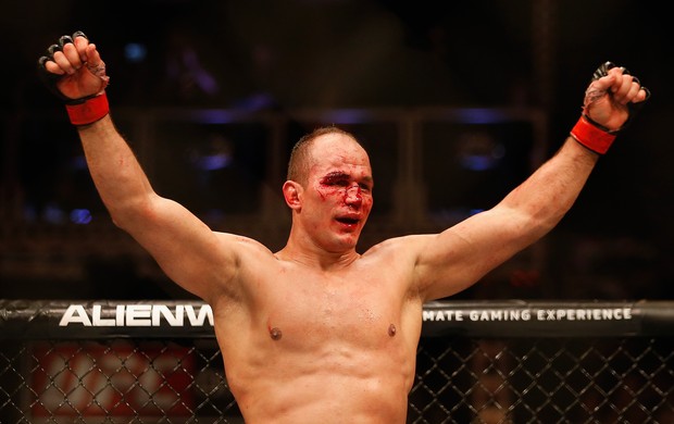 UFC Phoenix, Stipe Miocic e Cigano Junior dos Santos  (Foto: Getty Images Sport)