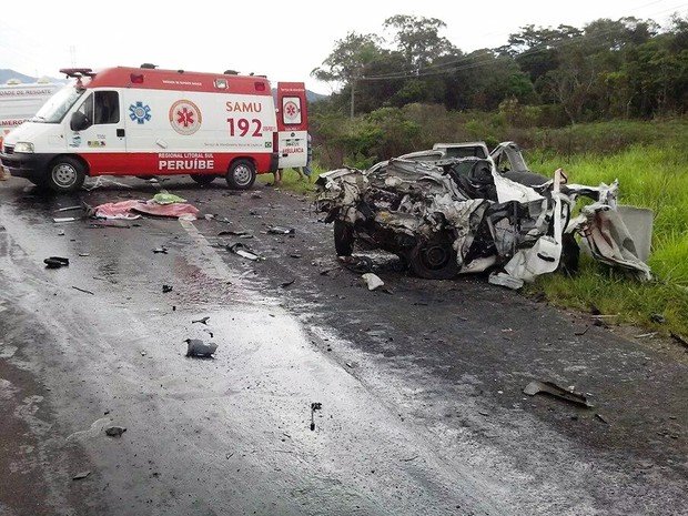 Duas pessoas morreram e outras duas ficaram feridas em Peruíbe, SP (Foto: Vasni Anunciada/Arquivo Pessoal)