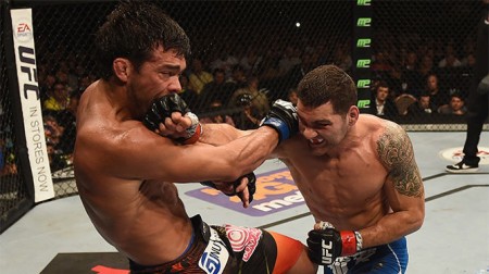 Lyoto Weidman 450x252 Chris Weidman derrota Lyoto Machida e mantém cinturão dos médios do UFC