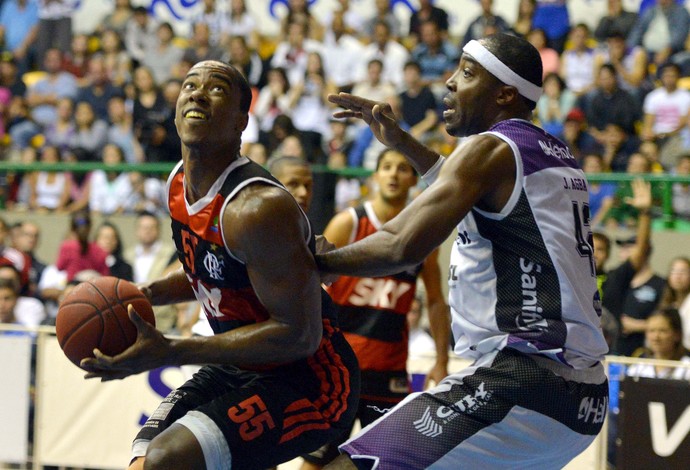 Meyinsse Mogi Mirim x Flamengo NBB (Foto: João Pires/LNB)