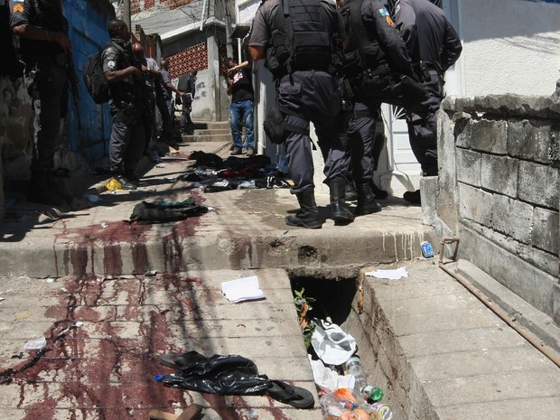 Operação no Morro do Juramento, no Rio (Foto: Severino Silva/Agência O Dia/Estadão Conteúdo)