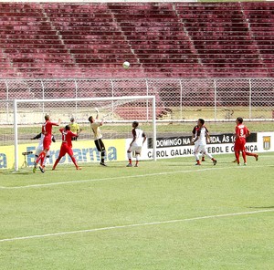 jogo Noroeste e Flamengo (Foto: Sérgio Pais)