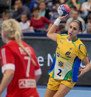 brasil x dinamarca semifinam mundial handebol fabiana (Foto: Cinara Piccolo/Photo&Grafia)